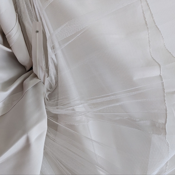 Sweet Beginnings Size 4 Girl's Formal Dress (pearl/champagne color) - Picture 9 of 10